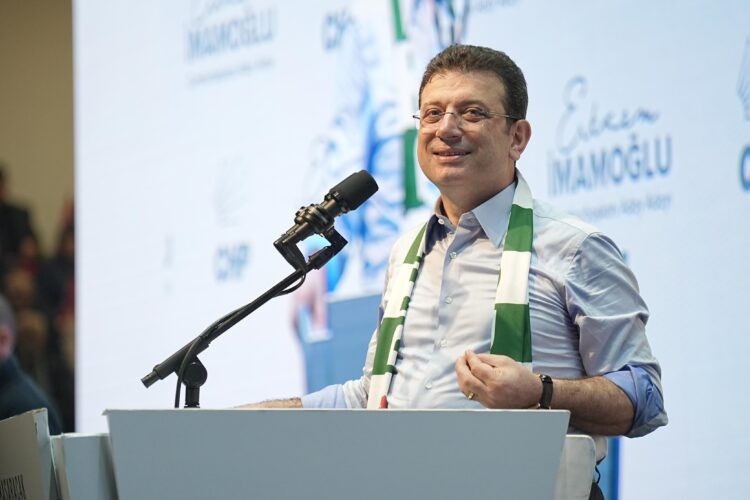 Ekrem İmamoğlu CHP’den istifa etti! “YENİ bir yol” mesajı