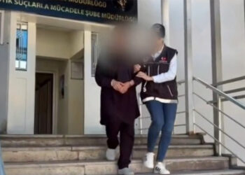 İranlı şüphelilerin mide ve bağırsaklarından uyuşturucu çıktı