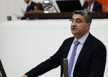 DEVA Partili Ekmen’den TRT’ye AK Parti tepkisi: “Bir partinin değil, 86 milyonun kanalı olduğunu hatırlamalı”