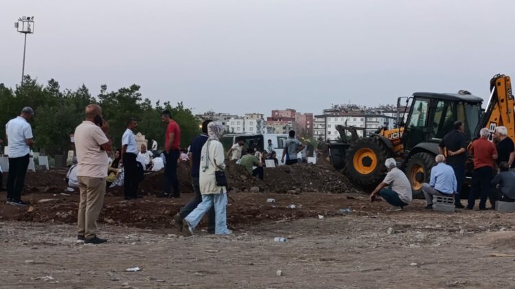 Diyarbakır’daki nişan yolculuğu faciasında ölen 7 kişinin kimliği belli oldu