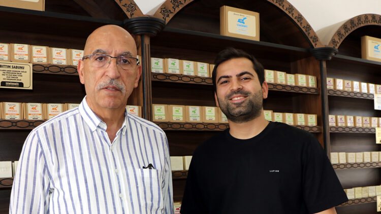 Sabunculuk mesleği, dededen toruna 124 yıldır sürüyor