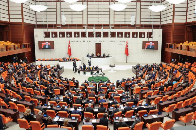 TBMM'de yoklama krizi! Toplantı yeter sayısı bulunamayınca oturum kapandı