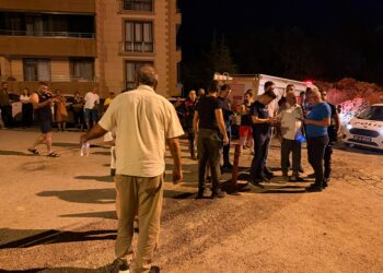 Tunceli’de korku dolu anlar! “Deprem oldu sandık” diyerek dışarı koştular