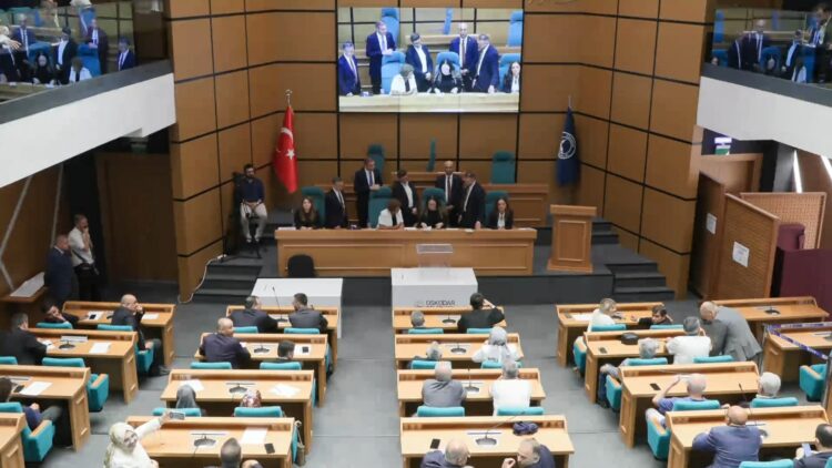 Üsküdar’da başkan vekilliği seçimine mahkemeden durdurma kararı!
