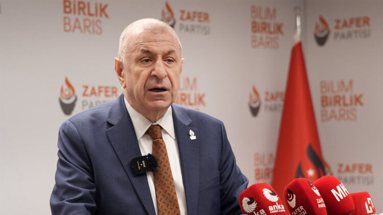 Ümit Özdağ: "Türkiye yeni bir kavimler göçü tehdidiyle karşı karşıya"