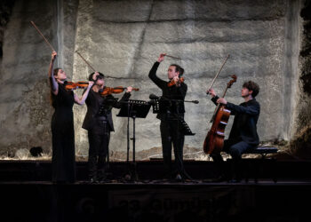 Gümüşlük’te tarihi taş ocağında Varyon Quartet rüzgarı esti