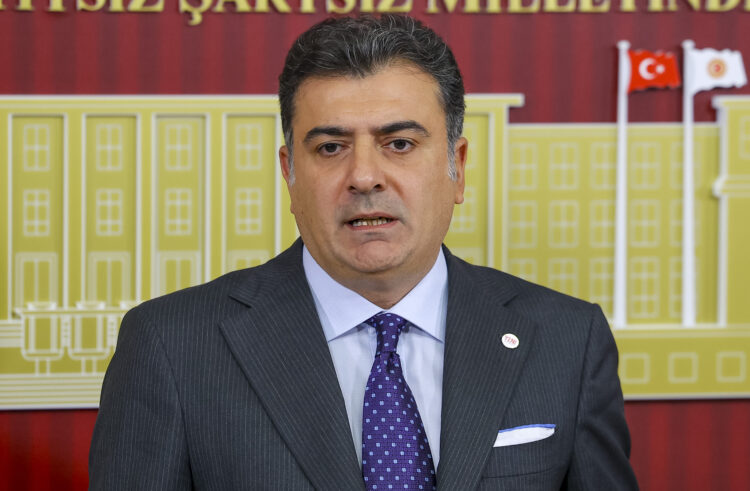 Yeni Parti 44 ilde örgütlenmeyi tamamladı