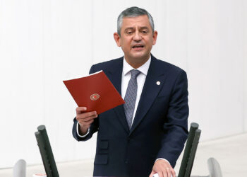 Süreç yasası görüşmelerinde tansiyon yükseldi! YENİ Parti’den sert mesaj