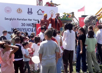 Koruyucu Aile Festivali'nde çocuklar aileleriyle eğlendi
