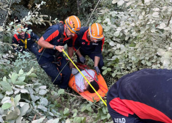 Çarpışan 2 ATV’den biri uçuruma devrildi: 2 yaralı