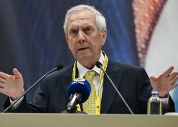 Aziz Yıldırım düğmeye bastı! Sosyal medya paylaşımları için suç duyurusunda bulundu