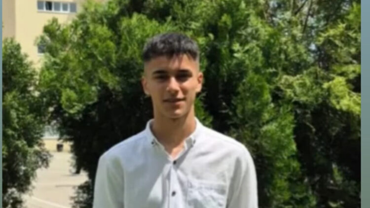 19 yaşındaki Berat, odasında ölü bulundu