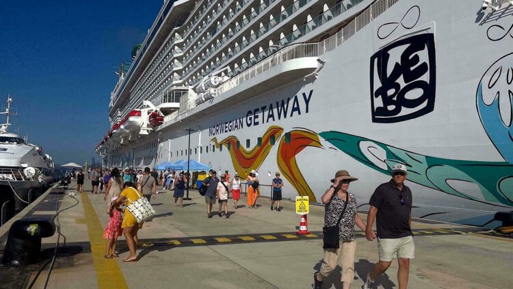 Bodrum'a 7 ayda yarım milyonu aşkın yabancı turist geldi