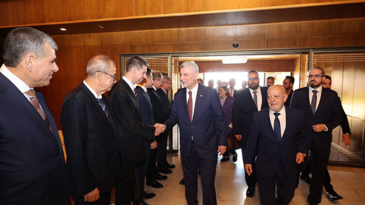 Ticaret Bakanı Bolat, Suriye'de: Türkiye ile Suriye arasındaki ticaret bağları güçlendirilecek