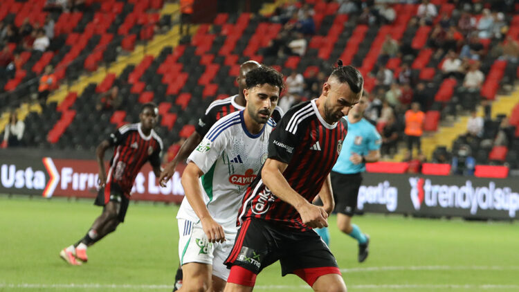 Rize, Gaziantep’ten 3 puanla döndü: Gaziantep FK evinde Çaykur Rizespor’a 2-1 mağlup oldu