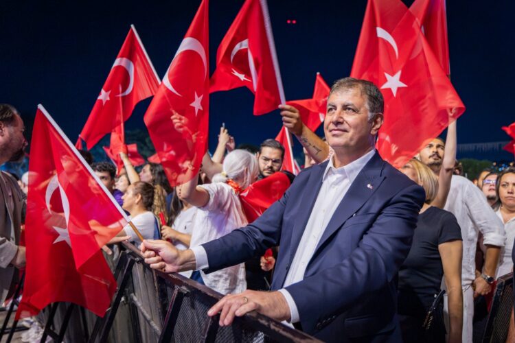 Cemil Tugay’dan 30 Ağustos mesajı: “Güneş artık bu topraklarda Cumhuriyetin aydınlığıyla doğacak”