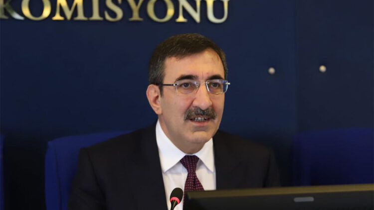 Cumhurbaşkanı Yardımcısı Yılmaz'dan '30 Ağustos' mesajı: "İstiklâl iradesiyle kazanılan bir zafer"