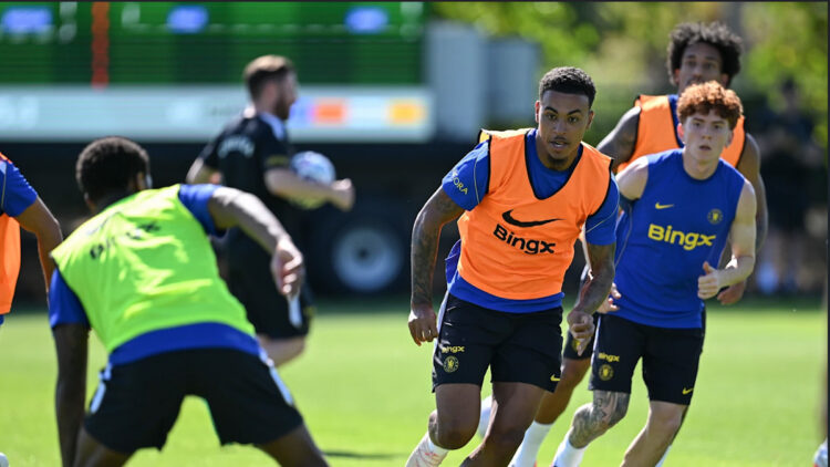 Chelsea, yeni sezon öncesinde transfer dönemini hızlı geçiriyor