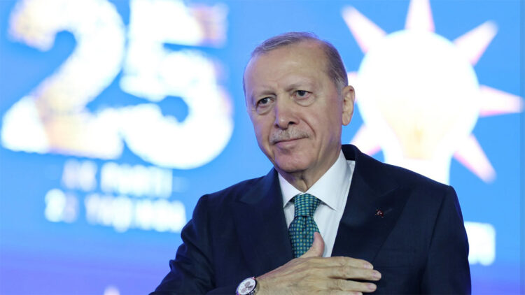 Cumhurbaşkanı Erdoğan, Japonya Başbakanı Takaiçi ile telefonla görüştü
