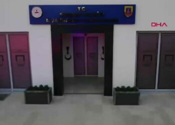 İçişleri Bakanlığı: Jandarmamız tarafından düzenlenen operasyonda; 132 kilo toz esrar ele geçirildi, 1 şüpheli yakalandı