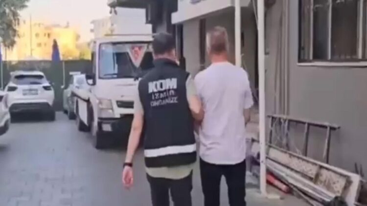 İzmir’de suç örgütü propagandası operasyonunda 3 tutuklama