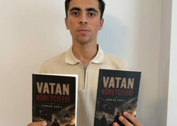 17 yaşındaki depremzede Furkan, ikinci kitabını çıkardı