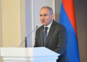 Ermenistan Başbakanı Paşinyan istifa etti