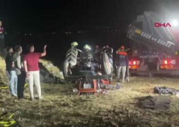 Devrilen traktörün altında kalan karı-koca, yaşamını yitirdi