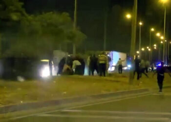 Hatay'da düğün konvoyunda gelin ve damat yakınları arasında silahlı kavga: 4 yaralı