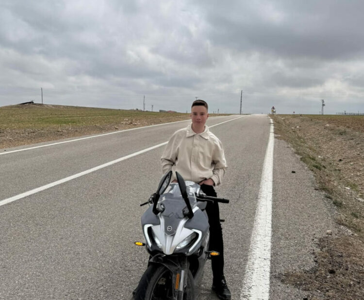 Otomobil ile motosiklet çarpıştı; 14 yaşındaki ehliyetsiz sürücü öldü