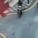 Polisten kaçan sürücünün motosikleti vali yardımcısına çarptı; o anlar kamerada