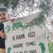 Uyuyakaldığı otomobilde ölen Muhammed Aras, babaannesinin yanına defnedildi