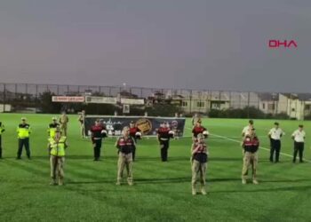 Samandağ'da jandarmadan futbol maçında farkındalık çalışması /Görüntü yeniden