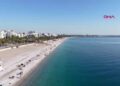 Antalya'da her 4 turistten 1'i Rus