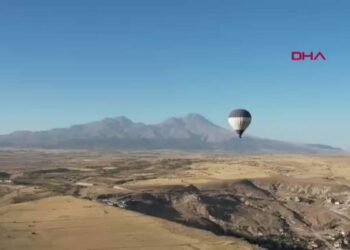 Ihlara Vadisi'nde sıcak hava balonunda gün doğumu