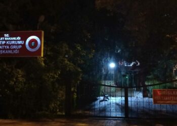 Pres makinesine sıkışan işçi öldü