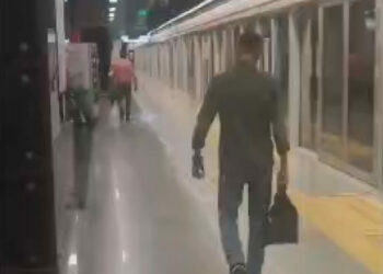 Gaziosmanpaşa'da metro durağında sigara tartışması kamerada