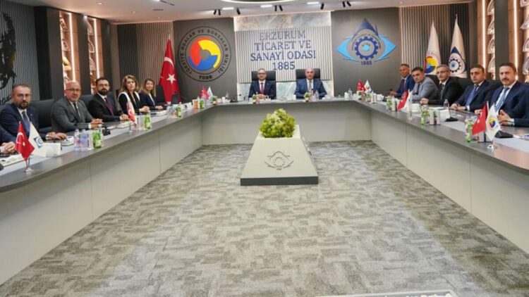 TCMB Başkanı Karahan, ETSO'da ekonomi istişare toplantısına katıldı