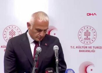 Bakan Ersoy: Kütüphaneleri üretim ve fırsat merkezlerine dönüştürüyoruz
