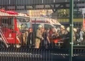 Bahçelievler'de metrobüsün çarptığı kadın ağır yaralandı