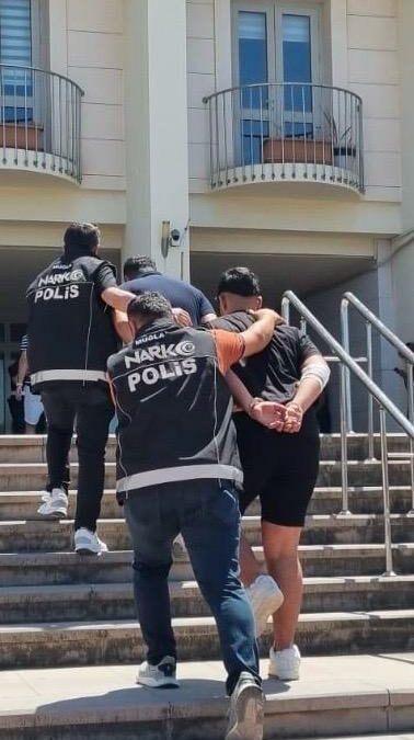 Bodrum’da drone destekli uyuşturucu operasyonunda 2 tutuklama