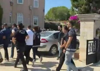 Didim'de göçmen kaçakçılarına operasyon; 6 tutuklama