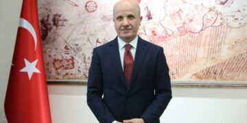 Akıllı üretim sistemlerini yönetecek dijital fabrika operatörleri yetiştirilecek