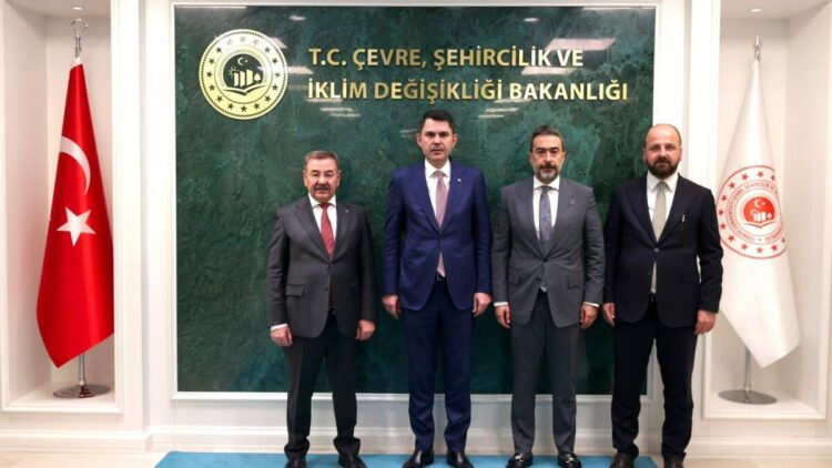Gölbaşı Belediye Başkanı Odabaşı'ndan Bakan Kurum'a ziyaret