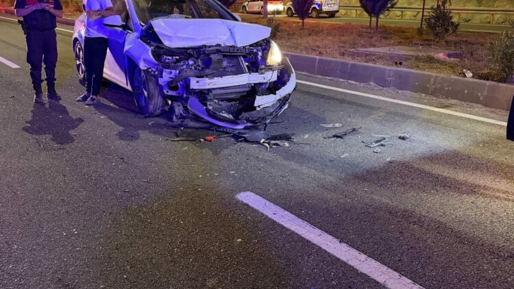 Batman’da iki otomobil tünel girişinde çarpıştı: 12 yaralı
