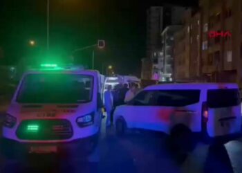 Otomobilde silahla başlarından vurulan kadın öldü, erkek yaralandı