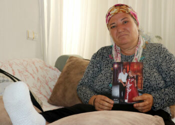 Yoğun bakımdayken eşi terk etti; tek isteği iyileşip çocuklarının başında olmak