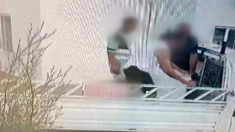 Uzaklaştırma kararını ihlal edip eşyaları götüren eşe tazminat cezası