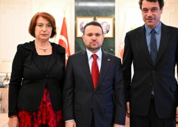 Bakan Gürlek, Uğur Mumcu'nun ailesiyle görüştü