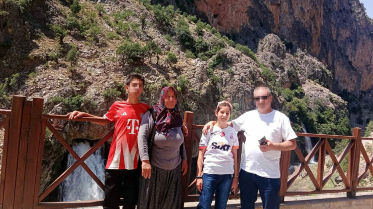 Dereye düşüp ölen Ela’dan geriye piknikte çektirdikleri aile fotoğrafı kaldı